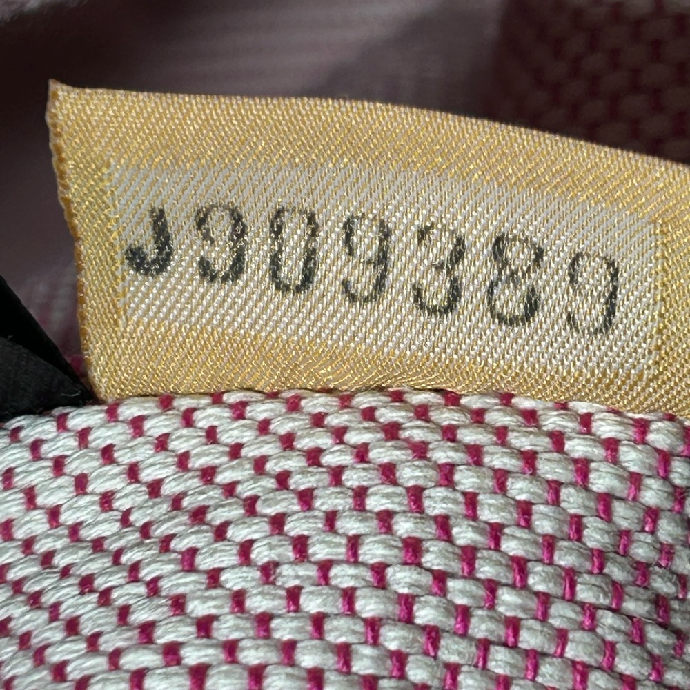 Dooney & Bourke Black and Tan Tote Bag Approx. 18” x 10” x 5.5” - Picture 11 of 16